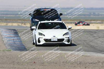 media/Sep-15-2024-Speed Ventures (Sun) [[7a54f7ed2f]]/Yellow Group/Session 1 (Outside Grapevine)/
